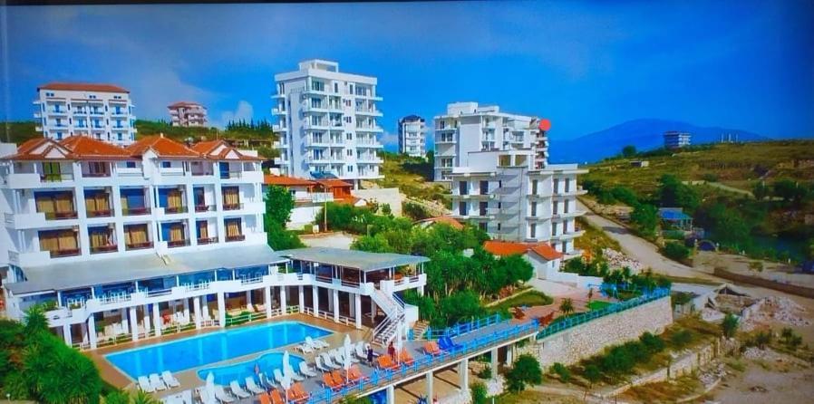 Sadet'S Penthouse Saranda Lägenhet Exteriör bild