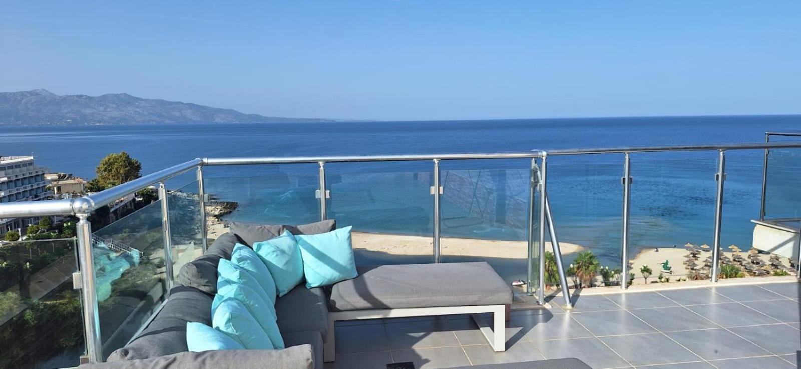 Sadet'S Penthouse Saranda Lägenhet Exteriör bild