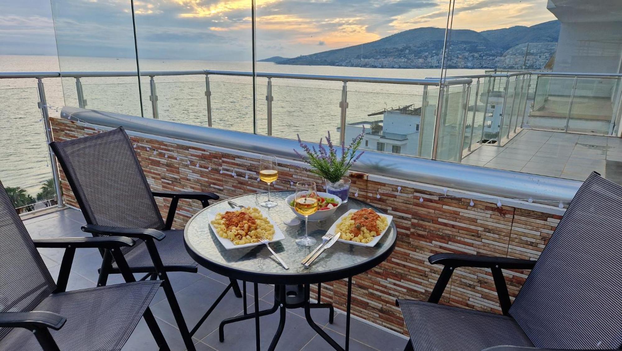 Sadet'S Penthouse Saranda Lägenhet Exteriör bild