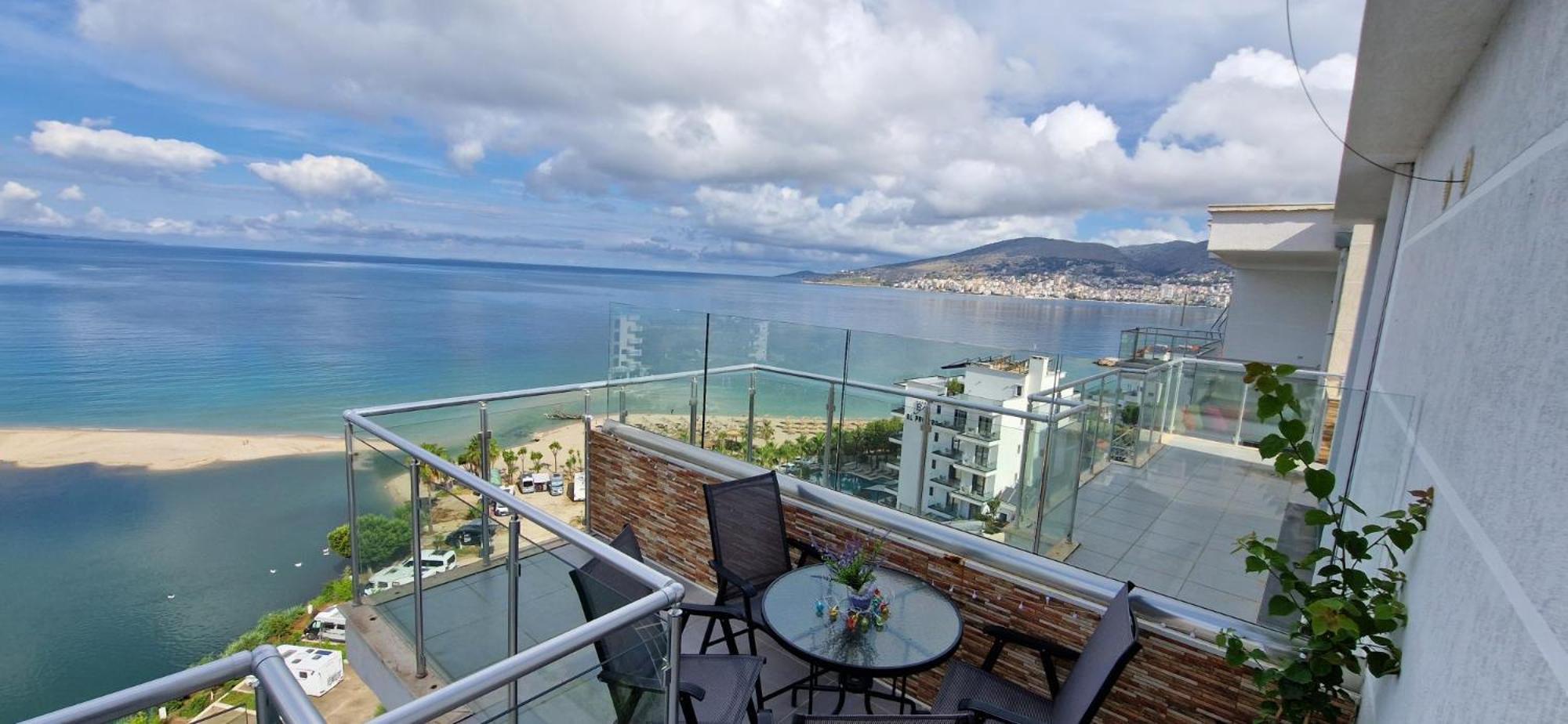 Sadet'S Penthouse Saranda Lägenhet Exteriör bild