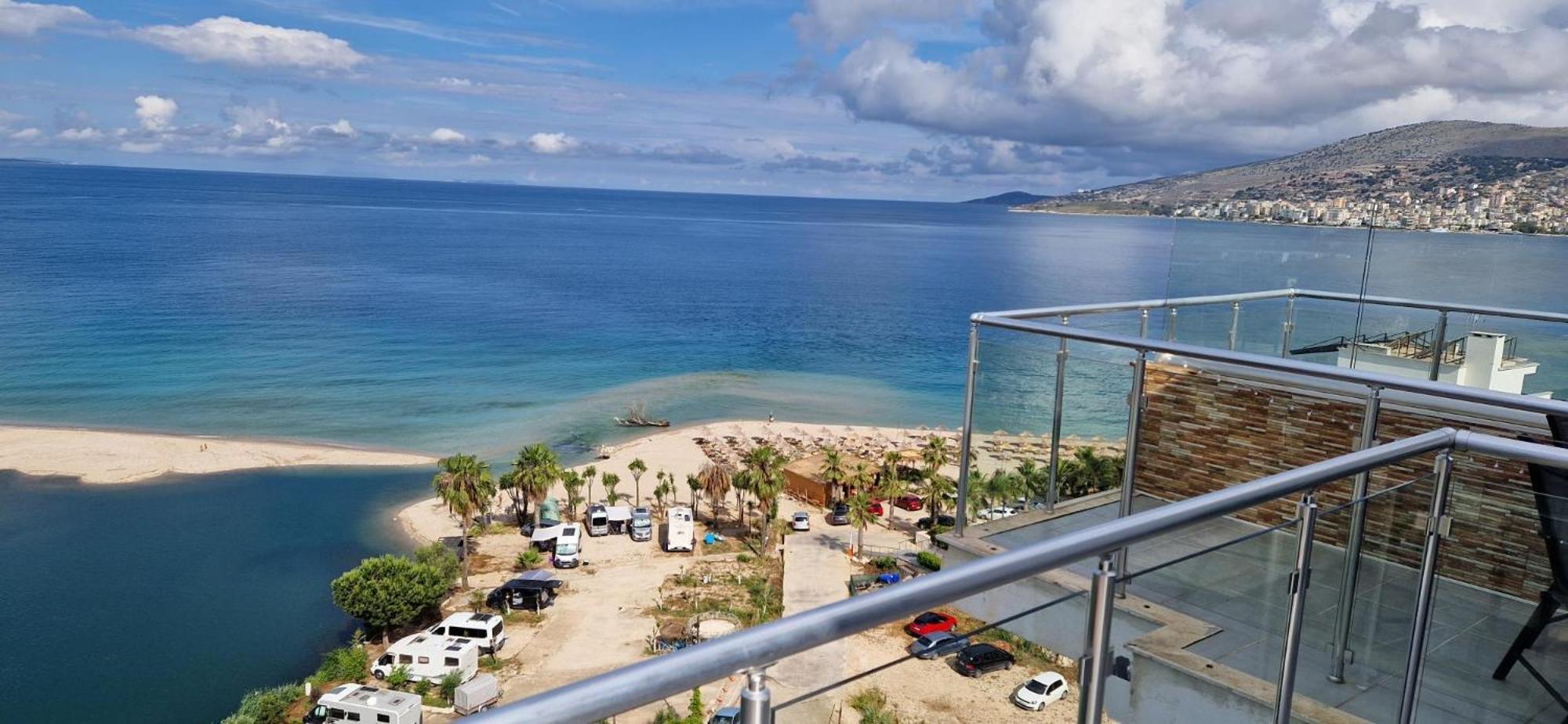 Sadet'S Penthouse Saranda Lägenhet Exteriör bild